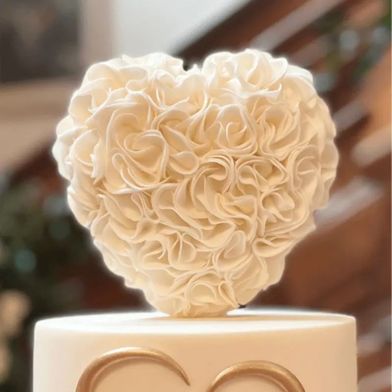 Ruffle heart topper